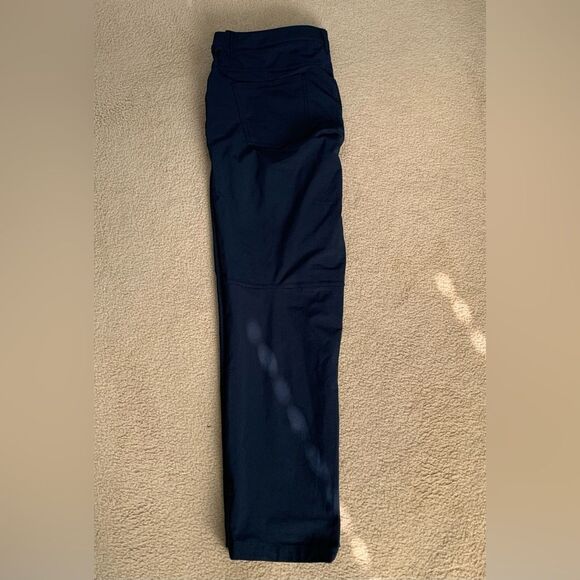 Lululemon commission Navy Pants - Picture 4 of 6